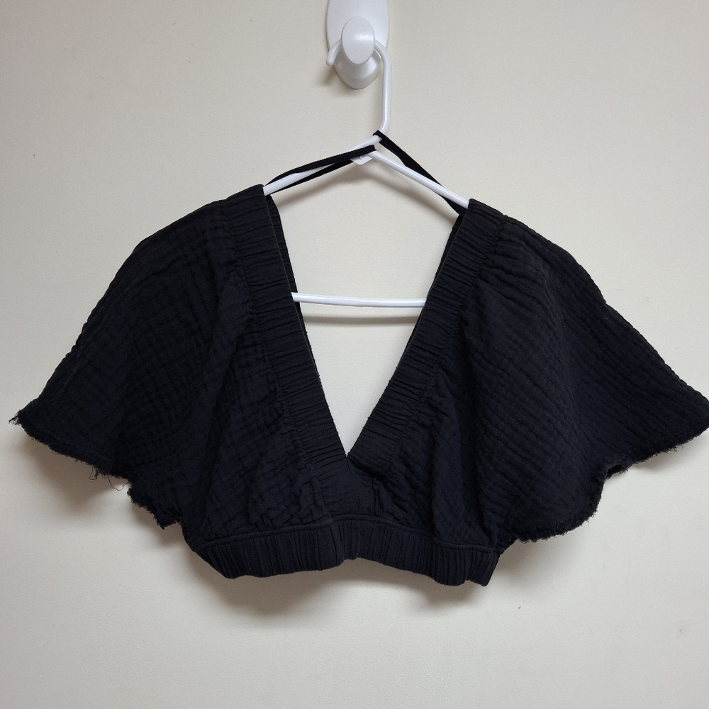 Aerie Black Flutter Sleeve Crop Top